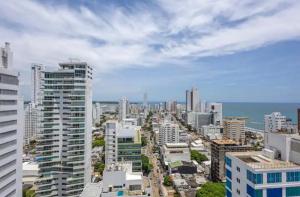 Espectacular Duplex en Bocagrande con Vista al Mar y la Bahia