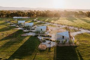 Oak Studio at Kavillo