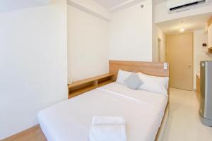 Warm and Simply Look Studio Apartment at Tokyo Riverside PIK 2 By Travelio