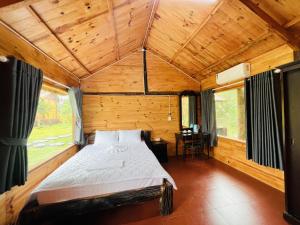 Khu Nghỉ dưỡng Sinh thái Nhà Lụa Retreat