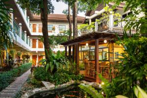 Charlie House Pin Klao - Hotels, Bangkok