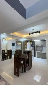 Newly Designed Modern Gated 3 Bedroom Townhouse Minutes to SM Mall, Gaisano Mall, Ace Hospital - Tagbina