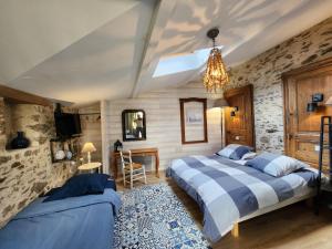 B&B / Chambres d'hotes Les Chambres de la Forge des Collines : photos des chambres