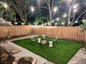 Woodhaven Cottage Downtown McKinney