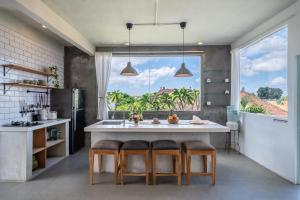 Elements 2BD Apartment Air