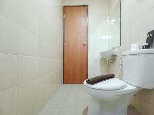 Comfortable and Tidy 2BR at Vida View Apartment By Travelio