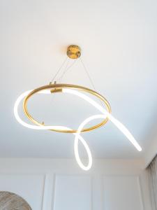 Skyline Serenity Holiday Home I Burj Khalifa Bliss I 4 bedroom Apartments I Burj Khalifa & Fountain Views I Free Gym, Pool, Parking and WIFI