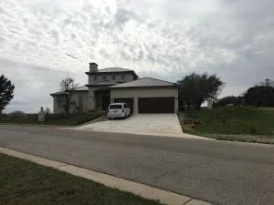 Luxury in Spacious Home - Round Mountain