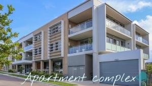 Caves Beach Retreat - close to beach and shops