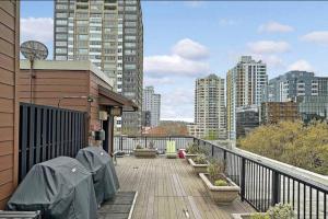 Affordable Belltown Condo Near Space Needle & Downtown