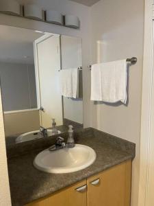 Affordable Belltown Condo Near Space Needle & Downtown