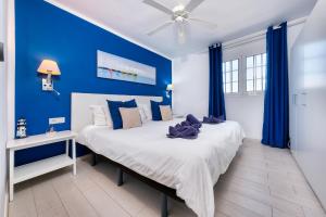 Apartment La Vela Azul - Pool & Tennis - Free AC & Good WIFI - By Lanzarote Vacation Homes