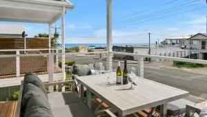 Just the Tonic by Wine Coast Holidays - Port Willunga