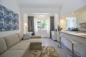 Lovely & Modern in the Center