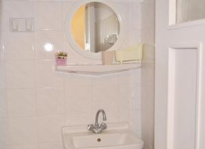 Ioannidis - Sigri Studios