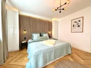 Stilvolles Haus mit Naturgarten & Weitblick - für Familien & Freunde - Geiselwind