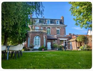 Appartements Studio aux coeurs des remparts : photos des chambres