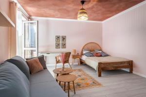 NICE TO HOST YOU - Praskie Klimaty