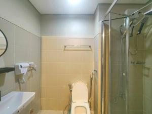 1BR Condotel with Balcony at FAME Residences #FM37