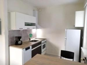 Yksiö ilmaisella autopaikalla Hillside