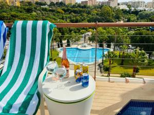 Ático dúplex, con piscina privada, jacuzzi y gimnasio