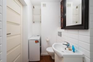 Warszawa Rakowiec Homey Apartment by BookingHost