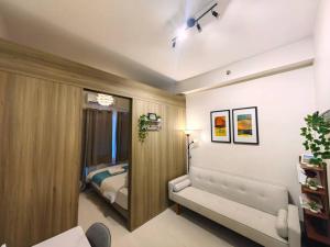 1BR Condotel with Balcony at FAME Residences #FM52