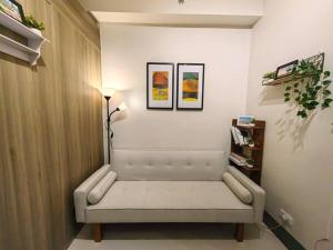 1BR Condotel with Balcony at FAME Residences #FM52