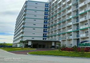 SFC Cool Suites Tagaytay with Relaxing Scenery View