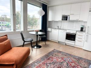 Spacious Railway Station Apartment