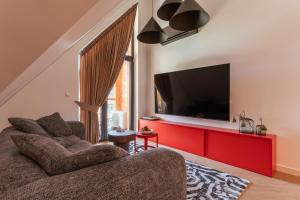 Apartament SZTOKHOLM - przestronny i stylowy apartament w centrum miasta, z prywatnym parkingiem