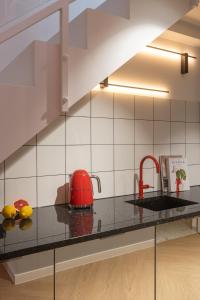 Apartament SZTOKHOLM - przestronny i stylowy apartament w centrum miasta, z prywatnym parkingiem