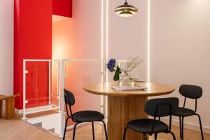 Apartament SZTOKHOLM - przestronny i stylowy apartament w centrum miasta, z prywatnym parkingiem