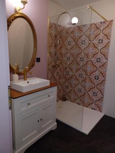 Hotels Chateau de la Reynerie : Suite - Vue sur Jardin