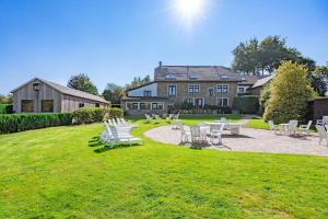 Berismenil Gardens large villa with indoor swimming pool and jacuzzi