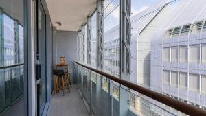 Prime Riverside 1BDR Apartment by LovelyStay