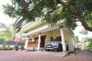 Pleasant Holiday Inn - Narakal