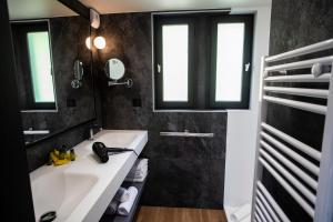 Appart'hotels ISKO CHALETS-HOTEL, Col d'Aubisque : photos des chambres