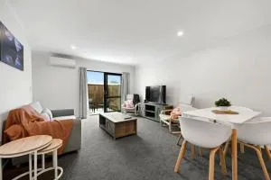 Frankton Townhouse Retreat - Central - Whatawhata