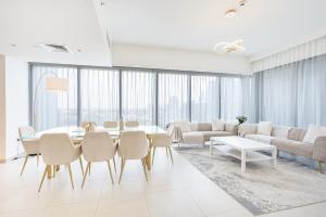 Beautiful Home with Full Burj View in Downtown