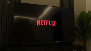 شقق الرمادية