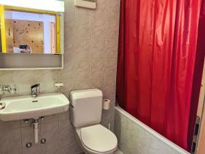 Apartment Toissa A13 by Interhome