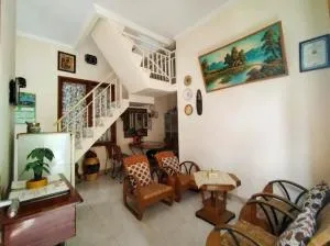 The Residence B9 Jogja Family Homestay - UMY - Godean