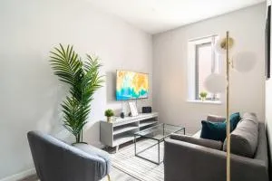 Charming 2 Bed Apartment in Waterloo Liverpool - Litherland