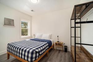 Center Suites