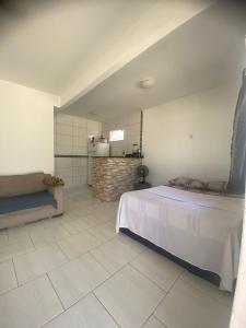 Kitnet simples no Colinas do Peró