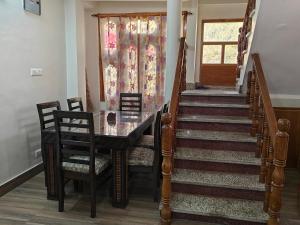 Riverside Retreat Homestay