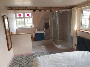 Guest suite on the Avon Valley