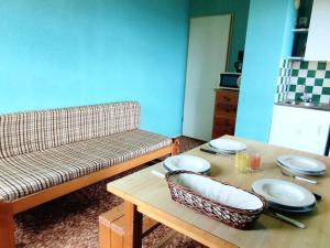 Studio cabine skis aux pieds, 5ème étage, Les Adrets-Prapoutel - FR-1-771-66