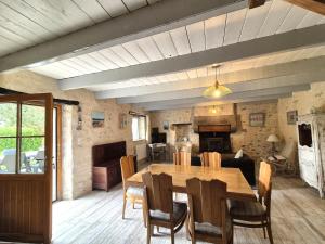 Stone House in Brittany near Roscoff & Beaches